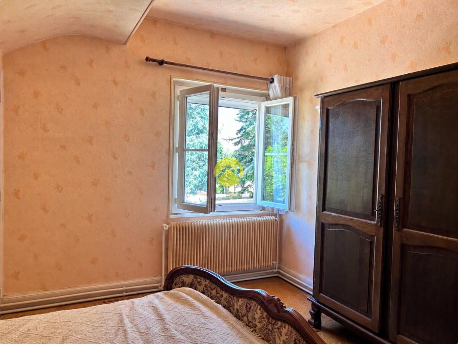 VILLA AVEC DEPENDANCES