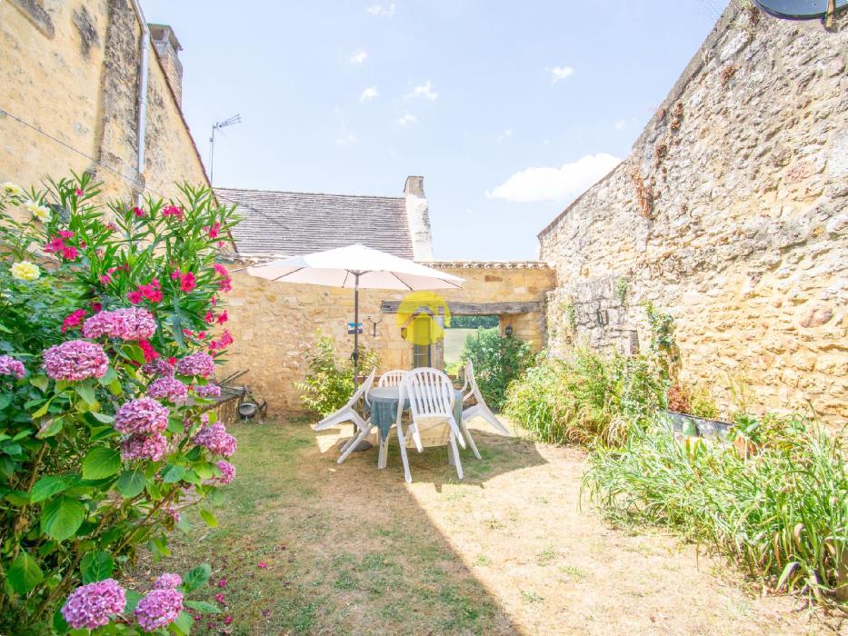 Maison avec gîte au centre bourg