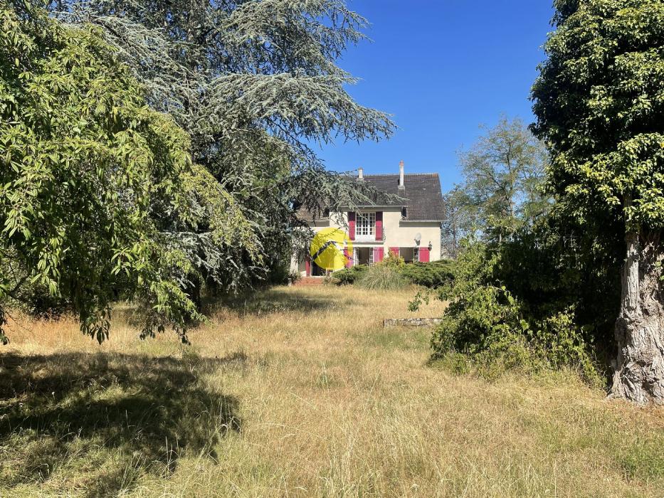 Maison 260m².7ch.Sous-sol.sur2400m²