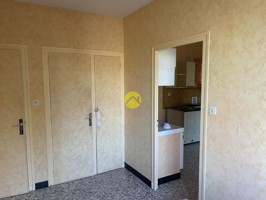 Maison 260m².7ch.Sous-sol.sur2400m²