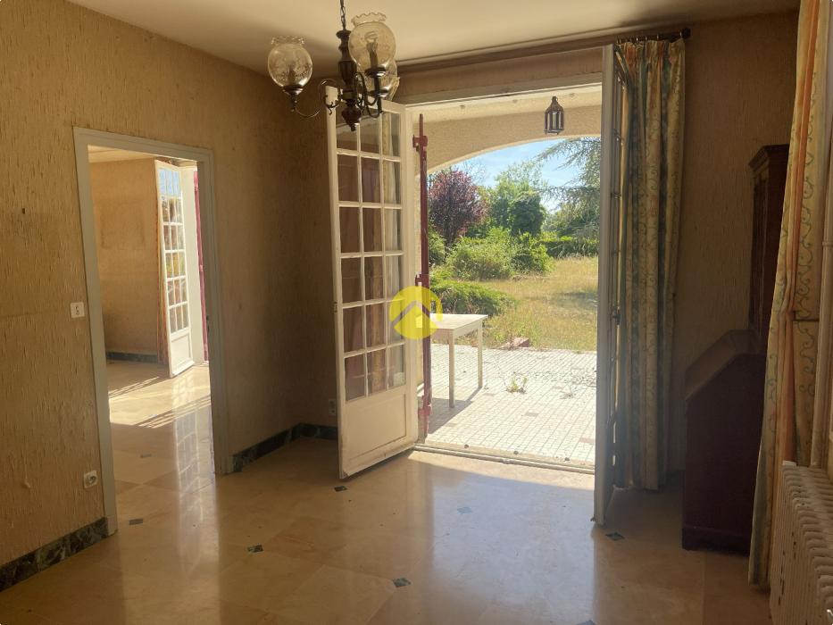 Maison 260m².7ch.Sous-sol.sur2400m²