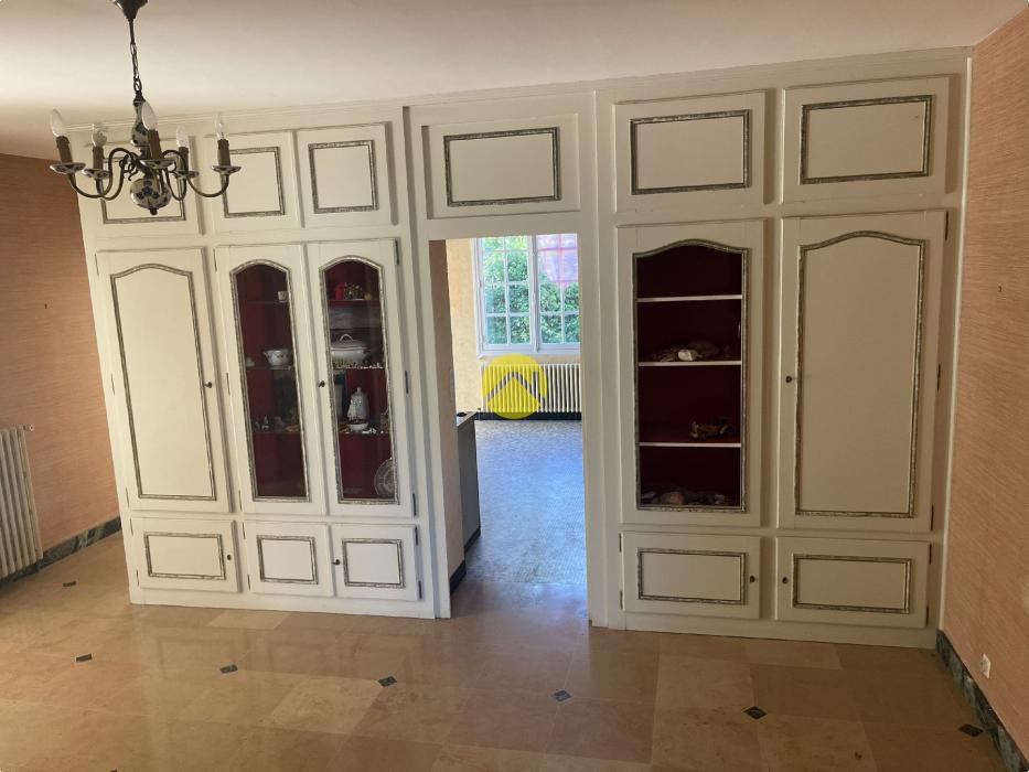 Maison 260m².7ch.Sous-sol.sur2400m²