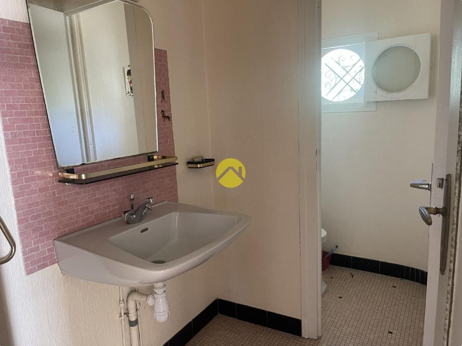 Maison 260m².7ch.Sous-sol.sur2400m²
