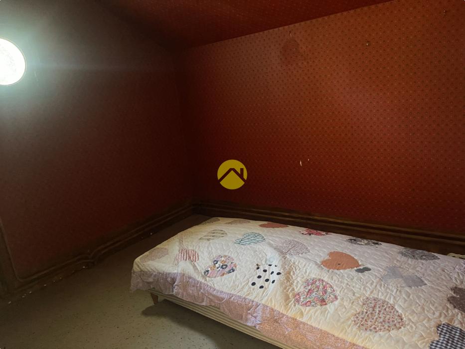 Maison 260m².7ch.Sous-sol.sur2400m²