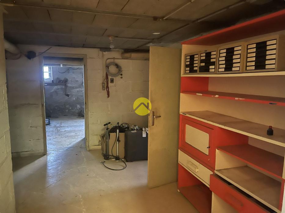 Maison 260m².7ch.Sous-sol.sur2400m²