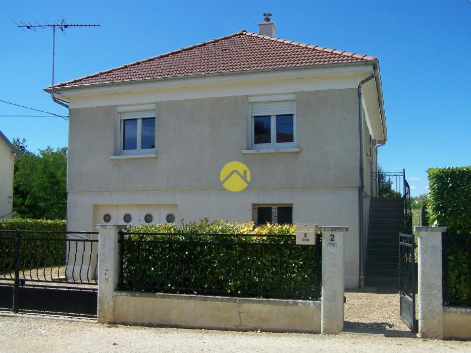 MAISON INDEPENDANTE TRES BON ETAT 