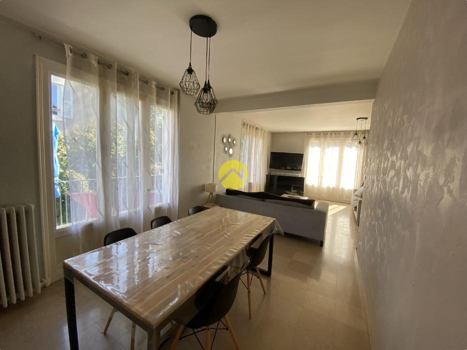 GRANDE MAISON PROCHE DE TOUT