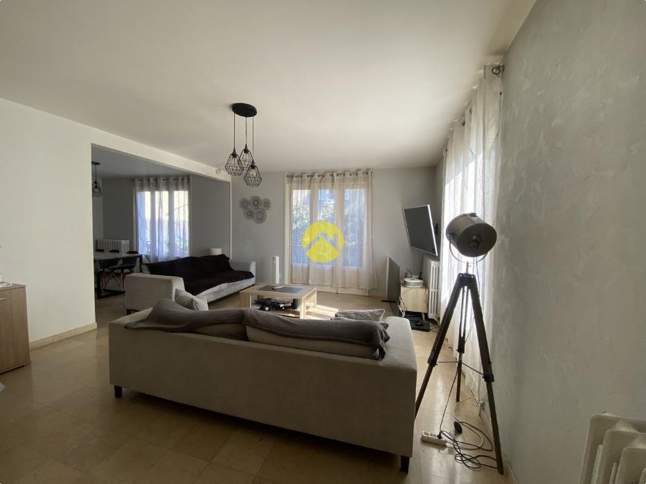 GRANDE MAISON PROCHE DE TOUT