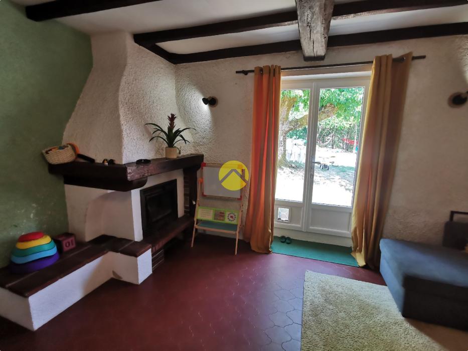 Belle maison en pierre 