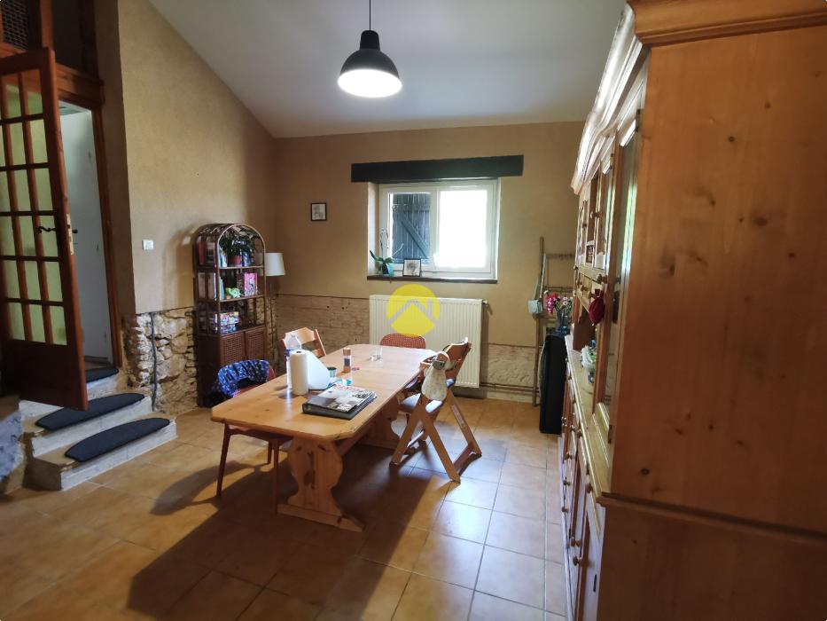 Belle maison en pierre 