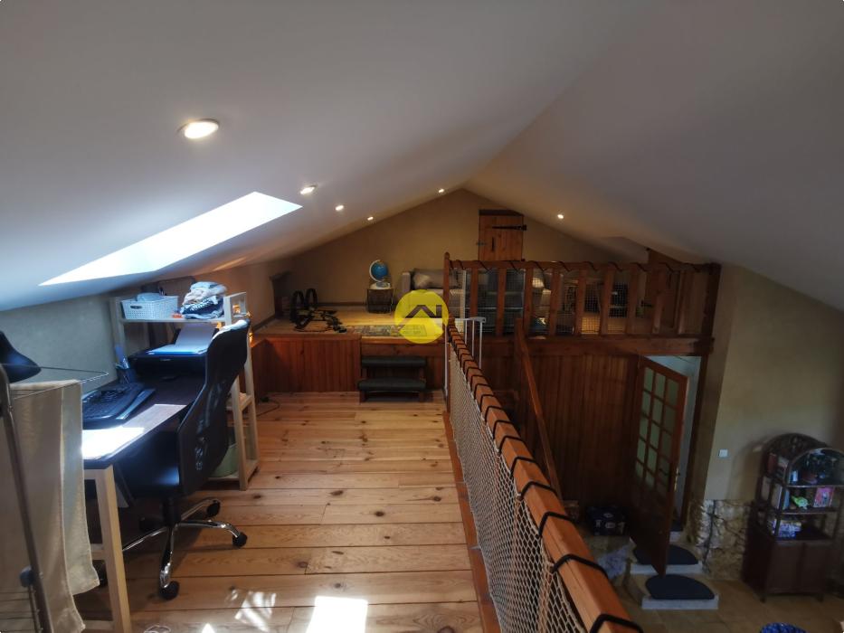 Belle maison en pierre 