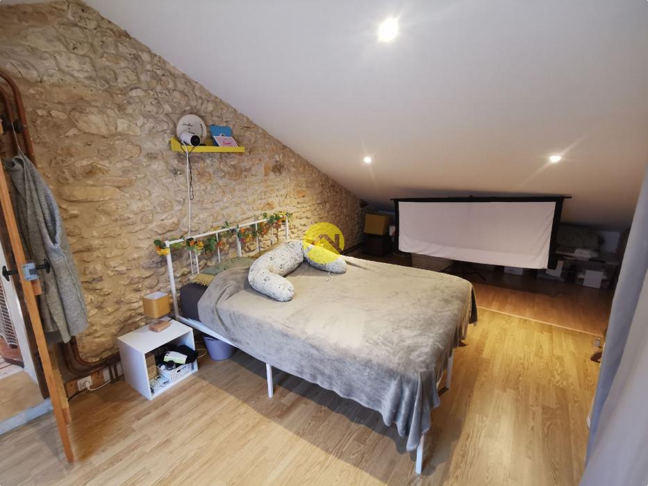 Belle maison en pierre 