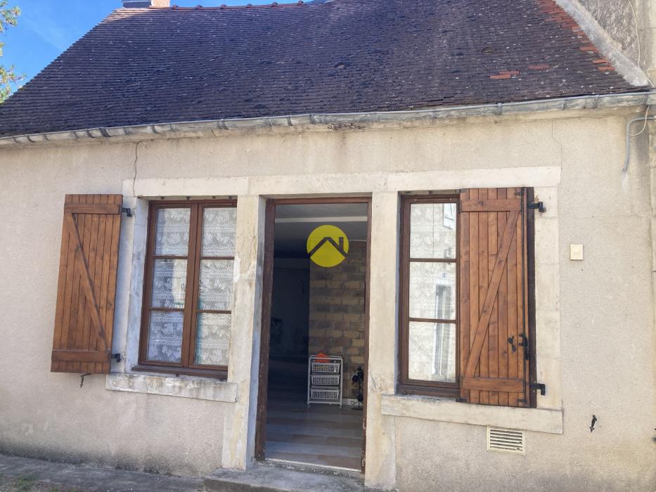 MAISON DE 3 PIECES AVEC GRANGE