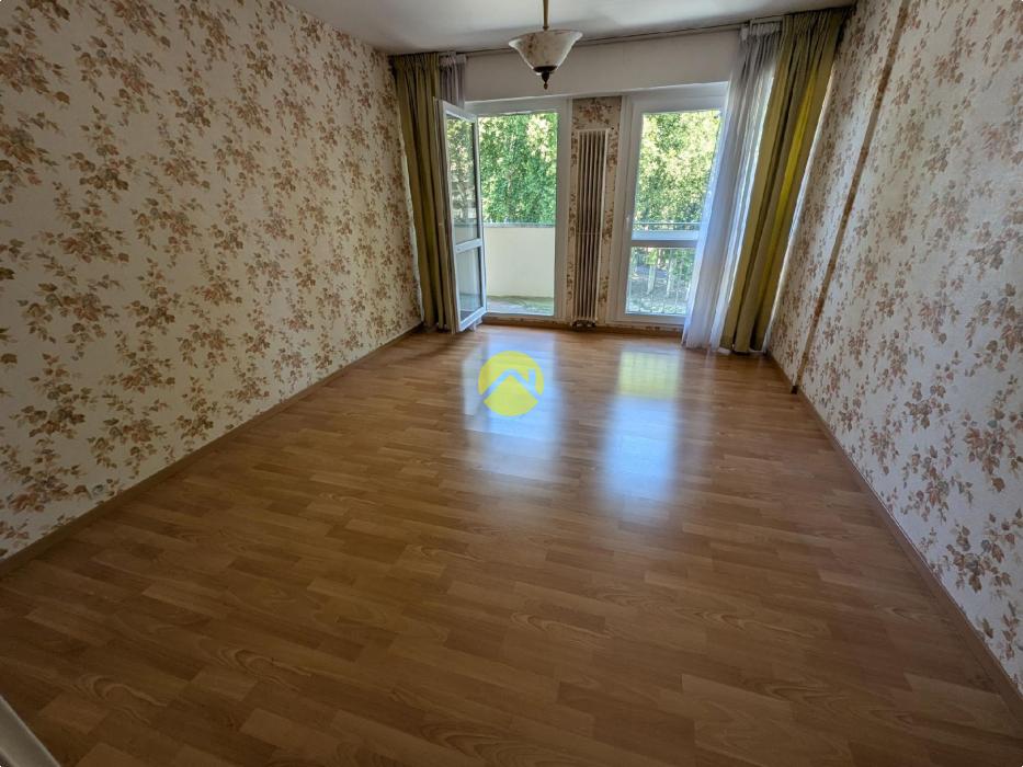 Apt T4. 87m².Garage.Parking.Cave