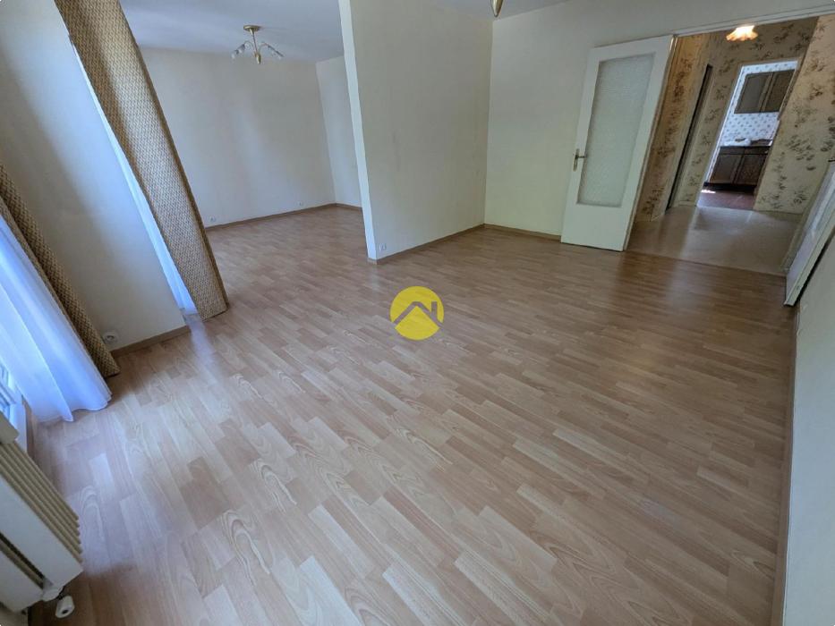 Apt T4. 87m².Garage.Parking.Cave