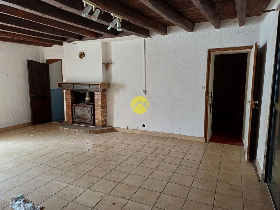 MAISON 85 M2 avec TERRAIN 2035 M2