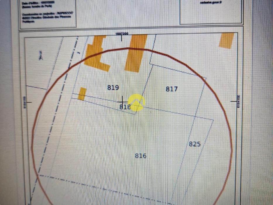 Terrain constructible de 2505 m²