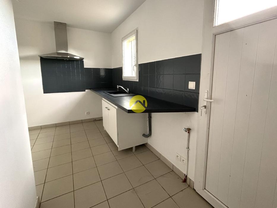 PAVILLON 3HA ET DEPENDANCES