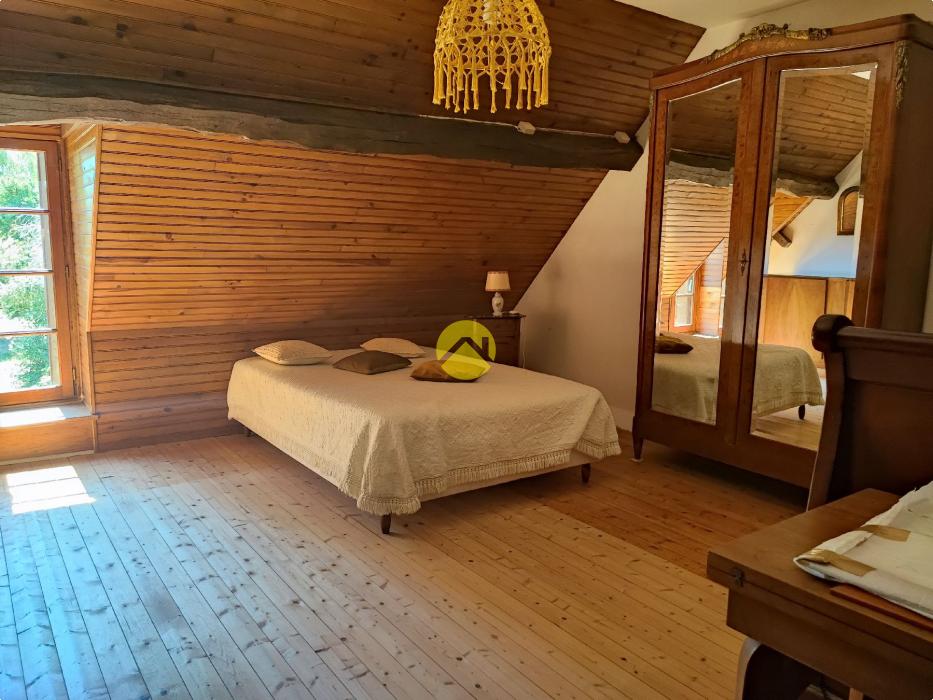 19683m² de terrain attenant...