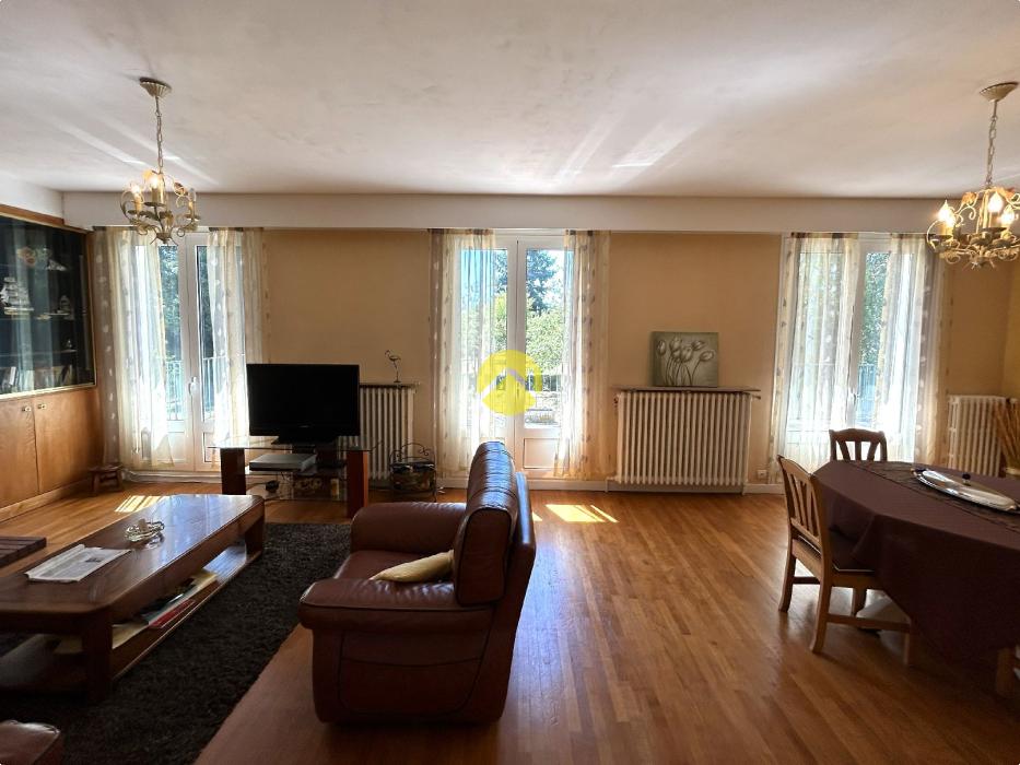 VILLA FAMILIALE
