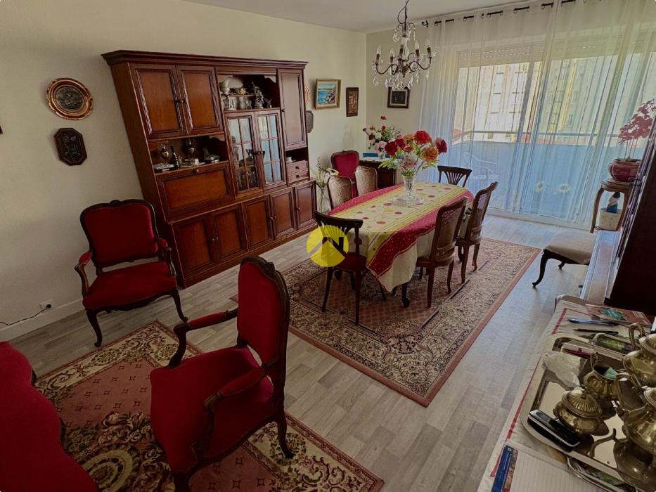 APPARTEMENT AVEC BALCON