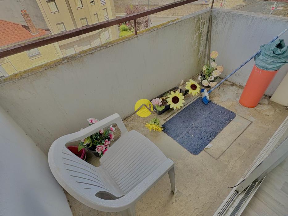 APPARTEMENT AVEC BALCON