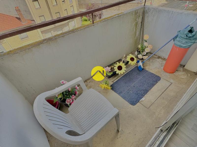 Apt t4 avec balcon