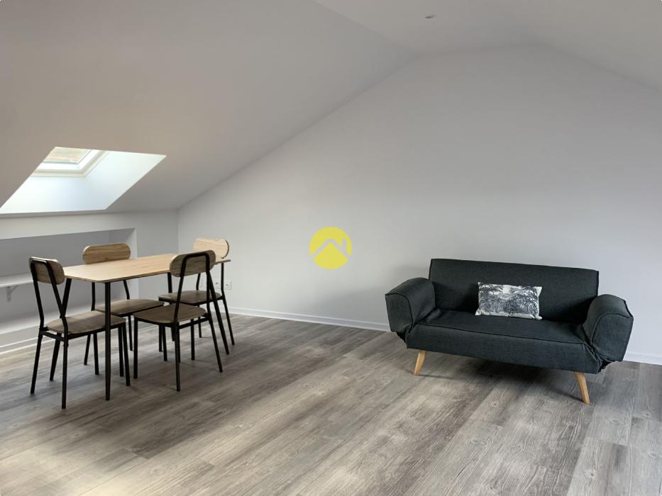 immeuble avec appartements et local