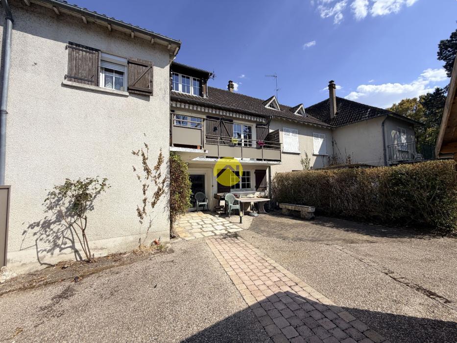 Maison avec jardin bord du Cher
