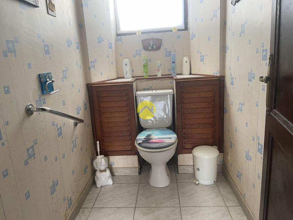 MAISON CLES EN MAIN