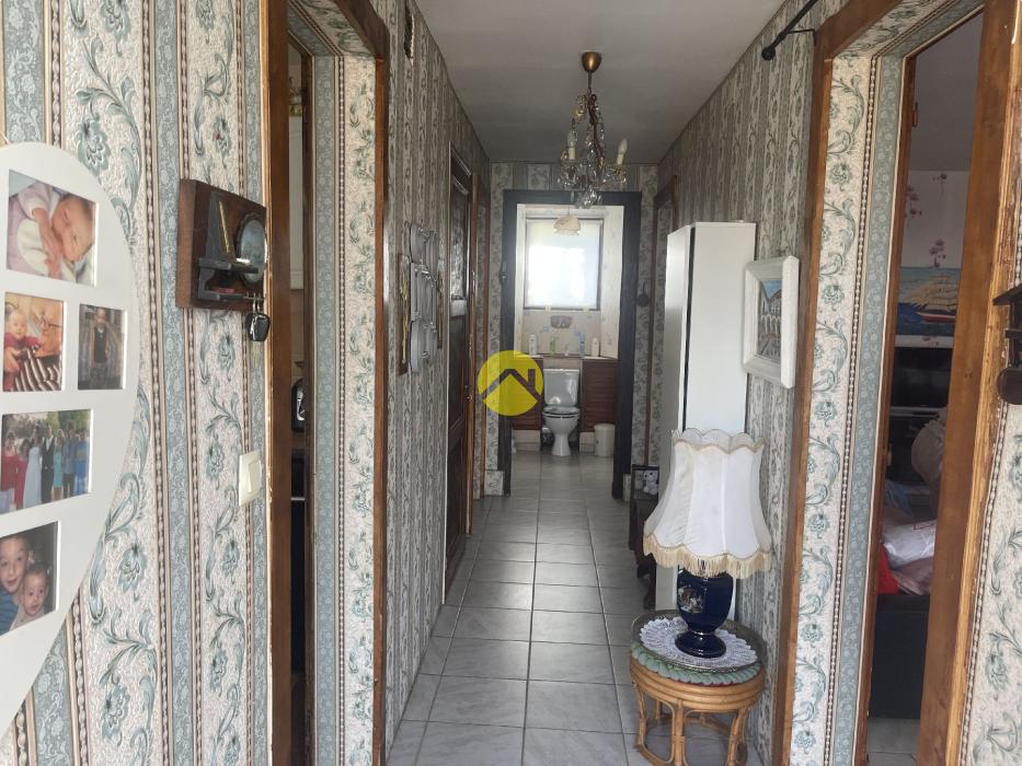 MAISON CLES EN MAIN