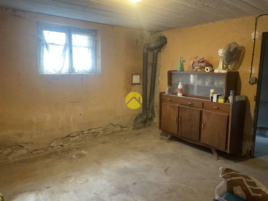 MAISON CLES EN MAIN
