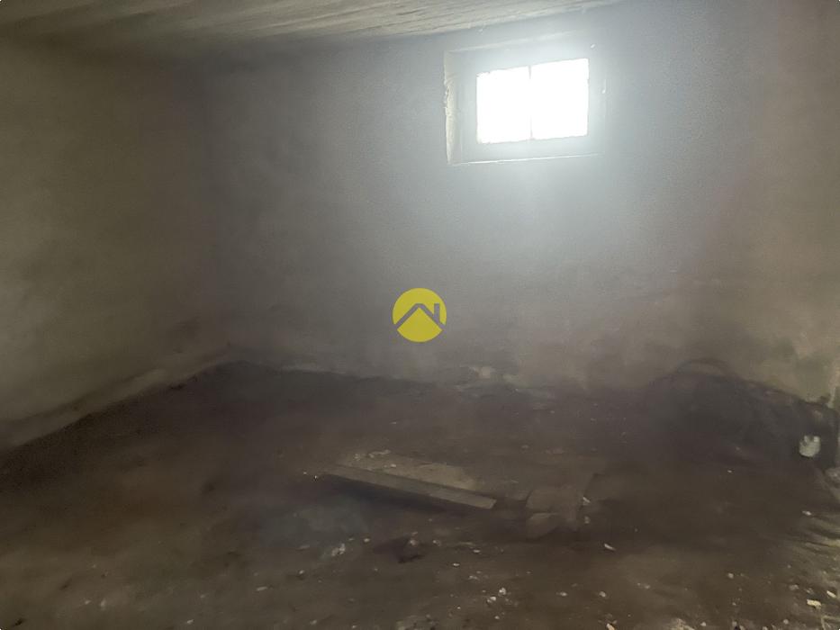 MAISON CLES EN MAIN