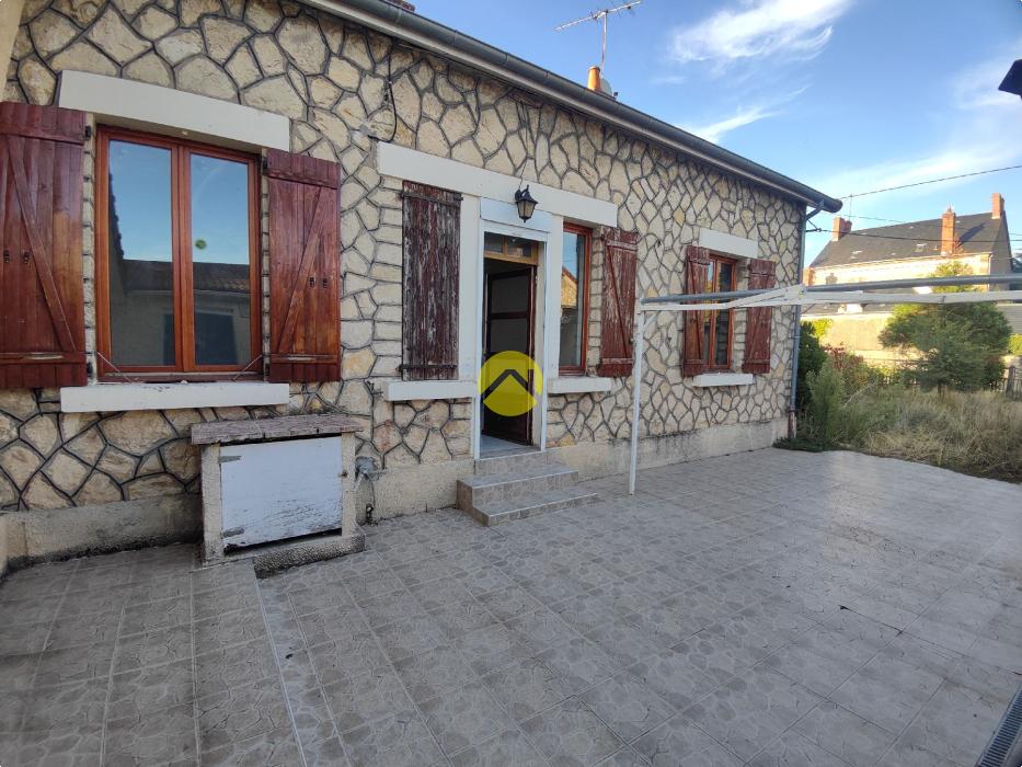 MAISON + STUDIO