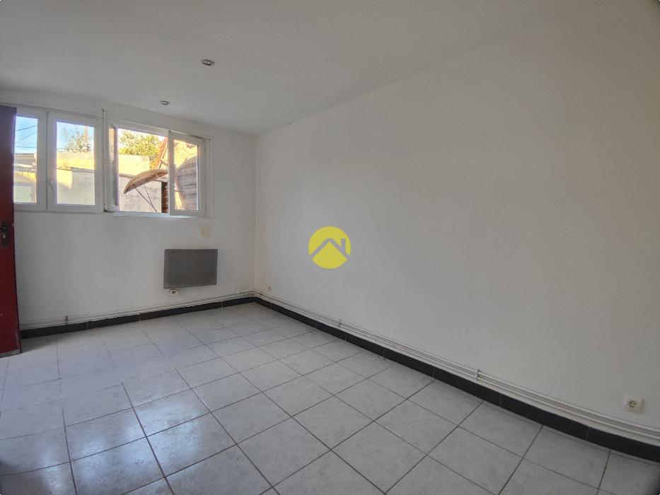 MAISON + STUDIO