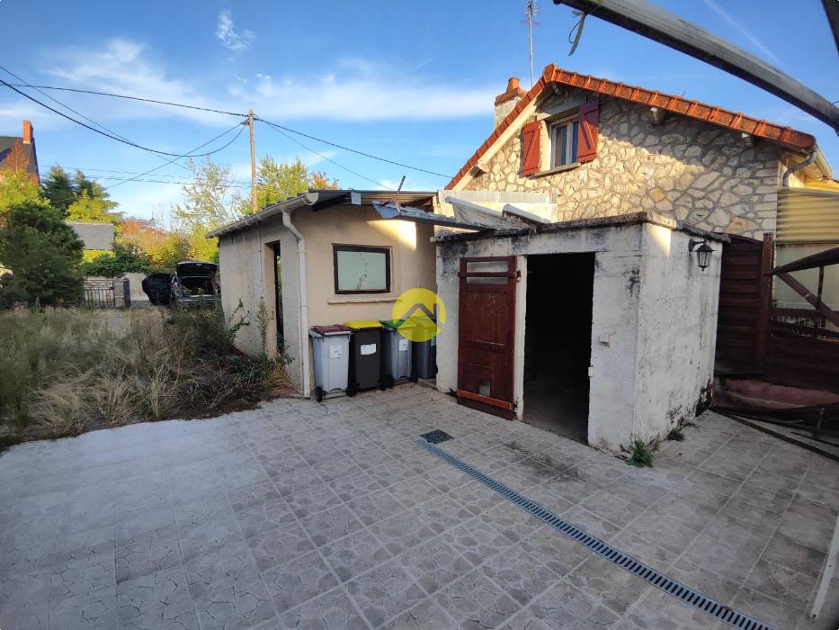 MAISON + STUDIO