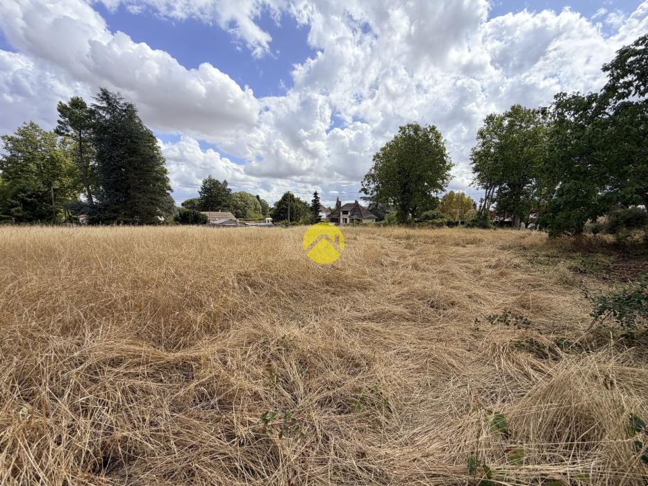 Terrain constructible 4190 m²