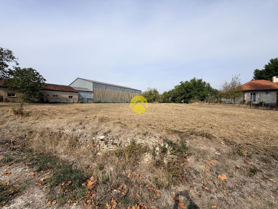 Terrain constructible 4190 m²