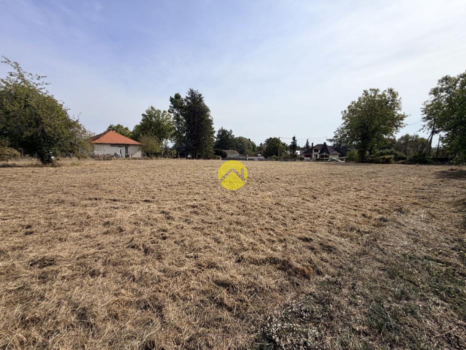 Terrain constructible 4190 m²