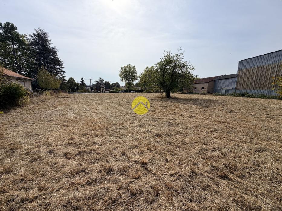 Terrain constructible 4190 m²