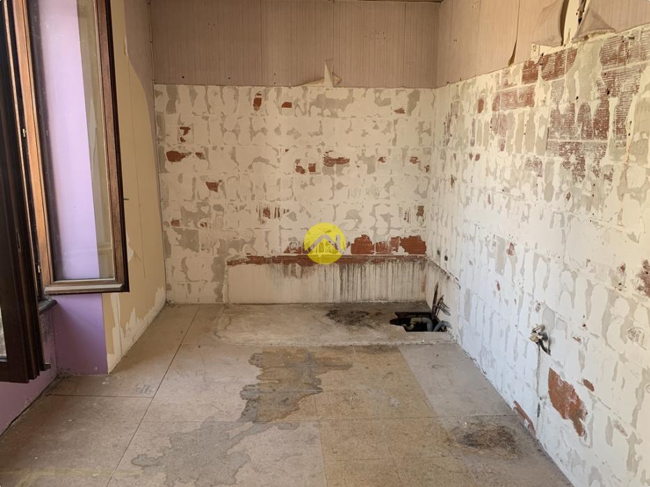 Belles surfaces au cœur du village