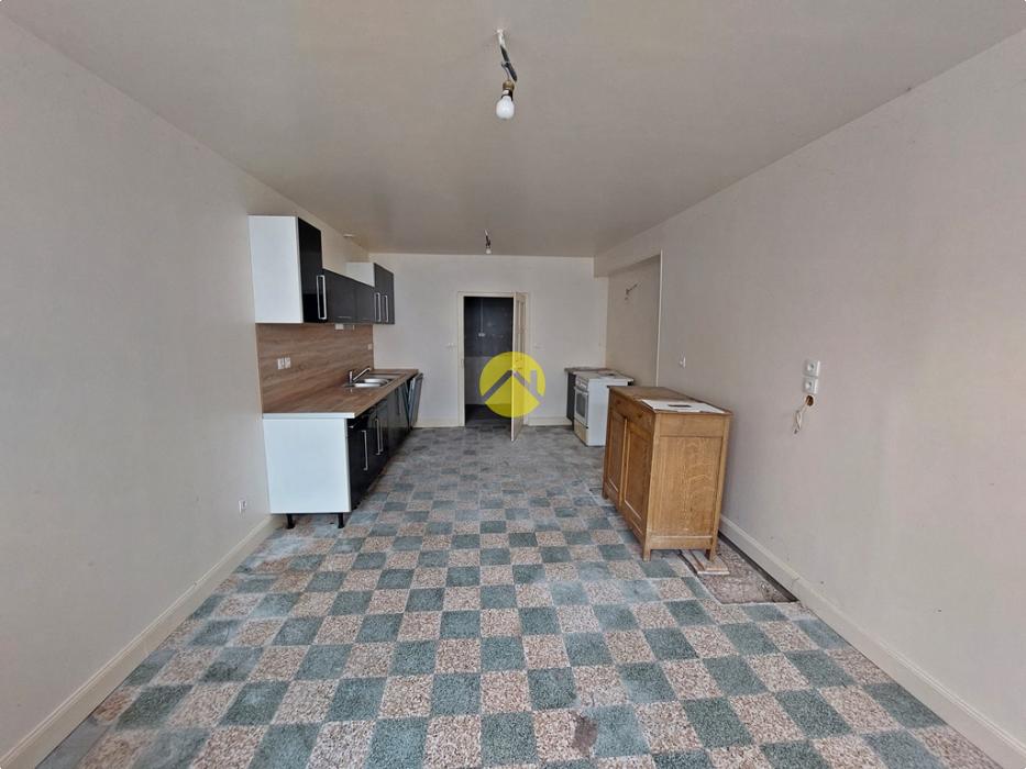 MAISON DE VILLAGE AVEC GARAGE