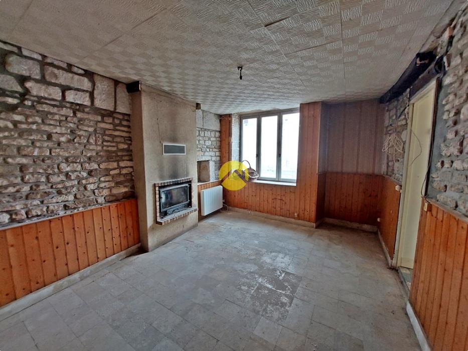 MAISON DE VILLAGE AVEC GARAGE