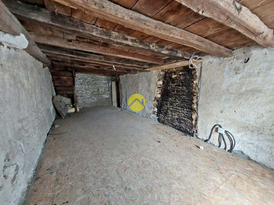 MAISON DE VILLAGE AVEC GARAGE