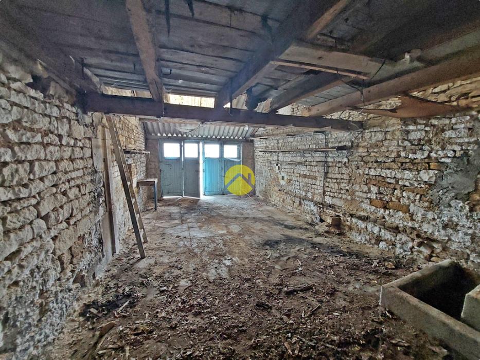 MAISON DE VILLAGE AVEC GARAGE