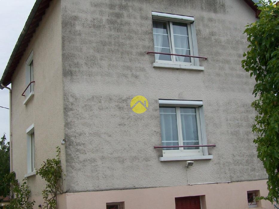 MAISON SUR SOUS SOL INDEPENDANTE