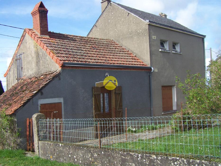 MAISON EN PIERRE sur 1400 m²