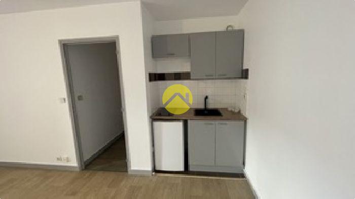 APPARTEMENT AVEC BALCON