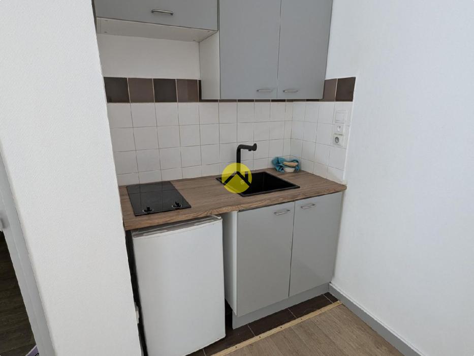 Studio 34 m² +cave. Hyper centre