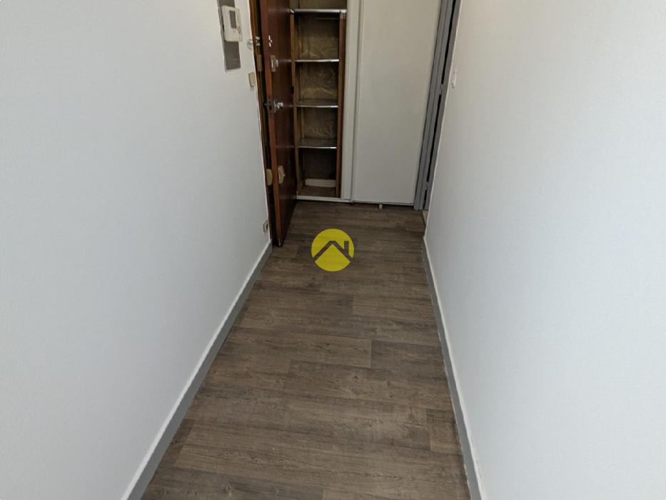 Studio 34 m² +cave. Hyper centre